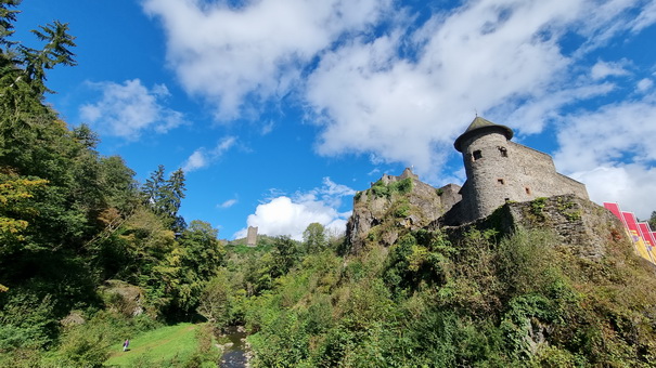 Manderscheid  Burgen 2 Manderscheider  bUrgen 