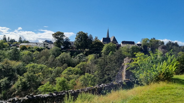 Manderscheid  Burgen 2 Manderscheider  bUrgen Oberburg