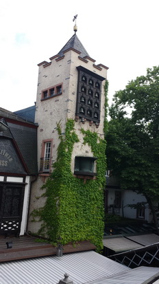 Rüdesheim Drosselgasse Lindenwirt Innenhof 