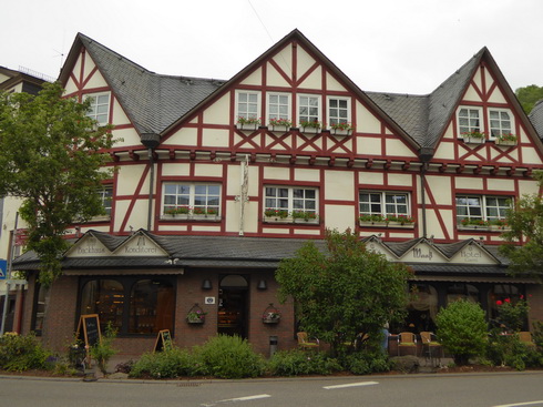 Von  Rüdesheim am Rhein nach Braubach Marksburg 