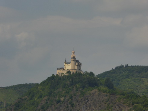   Mit dem Schiff Stolzenfels von Braubach nach  Rüdesheim   