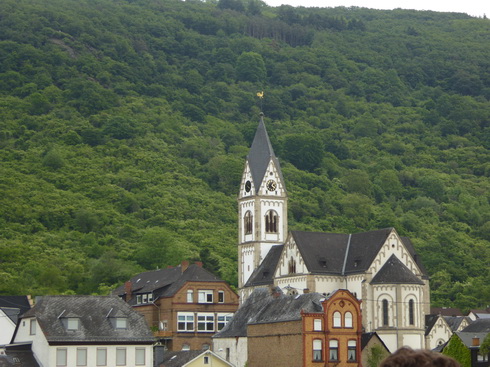 Mit dem Schiff Stolzenfels von Braubach nach  Rüdesheim   