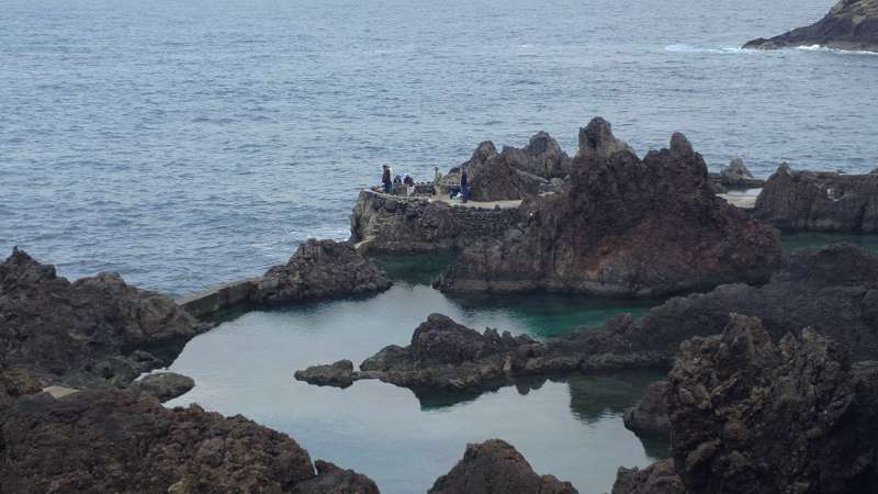  Madeira   Porto Moniz natrliche Schwimmbder in den Felsen Felsenbder