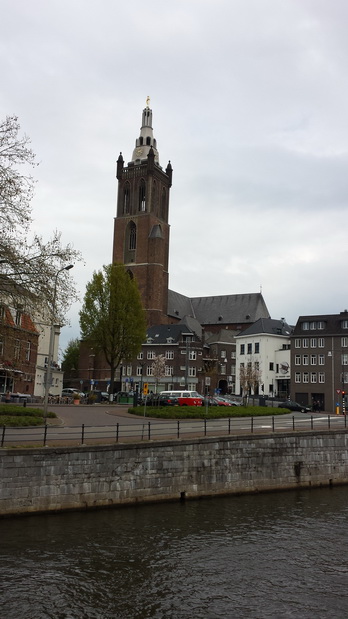 Roermond Maas  Mund der Rur  Marktplatz Kirche