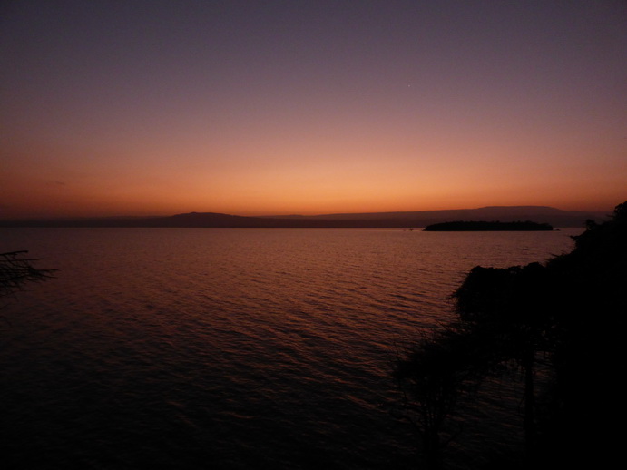  Kenia  Lake Baringo Island Camp Sunsetrock