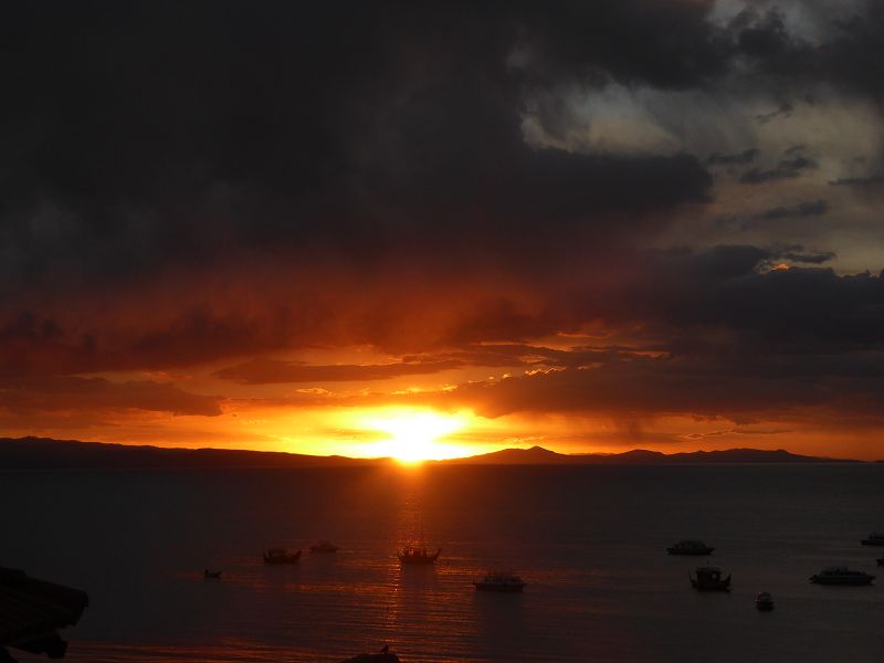 Bolivien  Copacabana  Lago Titicaca Titicacasee Cerro Calvario Porto Sundowner