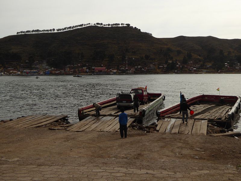 Fahrt nach Tiahuanaco Pukara Kultur  Fähre in Tiquina Bolivien  Estrecho de Tiquina Ruta National 2