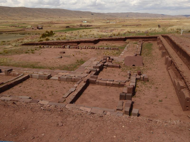   Tiahuanacaospecht Specht  bei den Ausgrabungen Tiahuanacaospecht Specht  bei den Ausgrabungen   Tiahuanacaospecht Specht  bei den Ausgrabungen Tiahuanacaospecht Specht  bei den Ausgrabungen   TiahuanacaoTiahuanacao