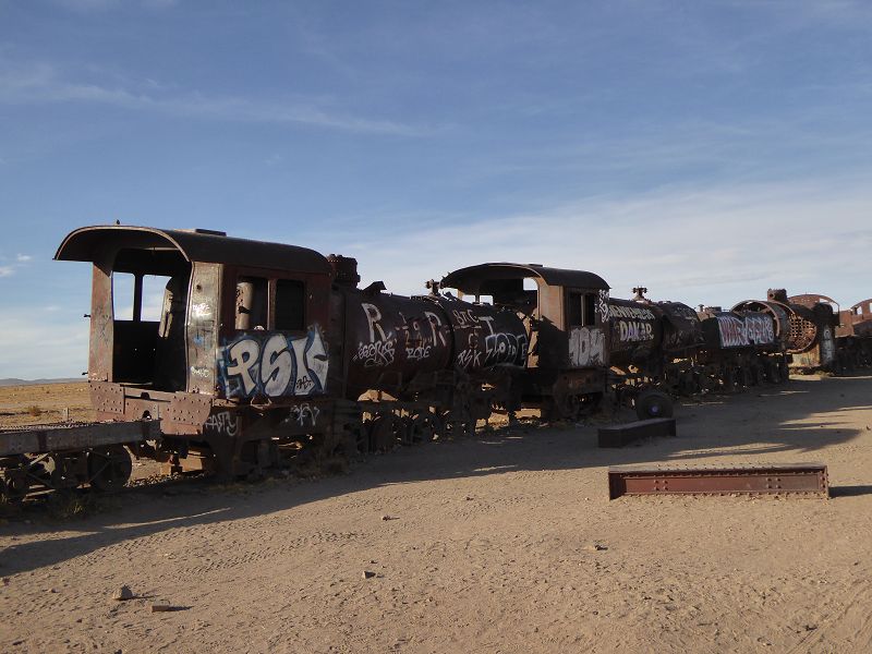 Uyuni Hotel Luna Salada Uyuni Luna Salada Eisenbahn Ferrocarril Train Cementary Oruro