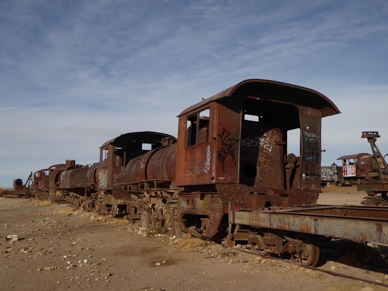 Uyuni Hotel Luna Salada Uyuni Luna Salada Eisenbahn Ferrocarril Train Cementary Oruro