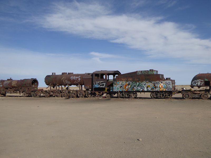 Uyuni Hotel Luna Salada Uyuni Luna Salada Eisenbahn Ferrocarril Train Cementary Oruro