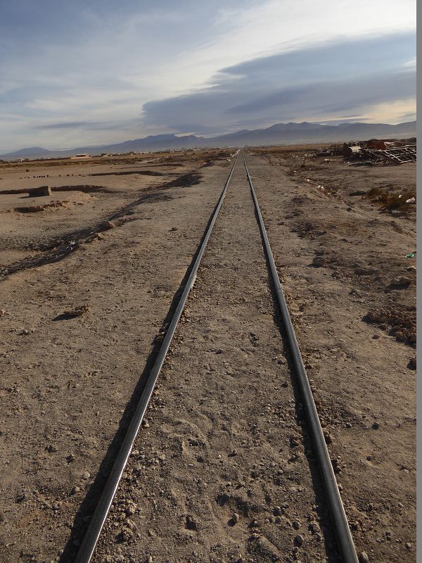 Uyuni Hotel Luna Salada Uyuni Luna Salada Eisenbahn Ferrocarril Train Cementary Oruro