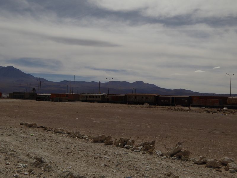 Uyuni Luna Salada Bolivien Uyuni 4x4 Salzsee Saltlake Deserttrain