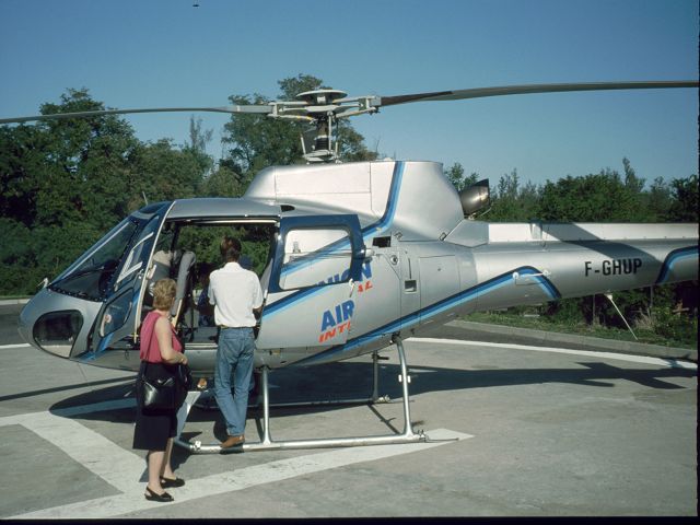   Heli La Reunion  HeliPort HelikopterHeli La Reunion  HeliPort Helikopter