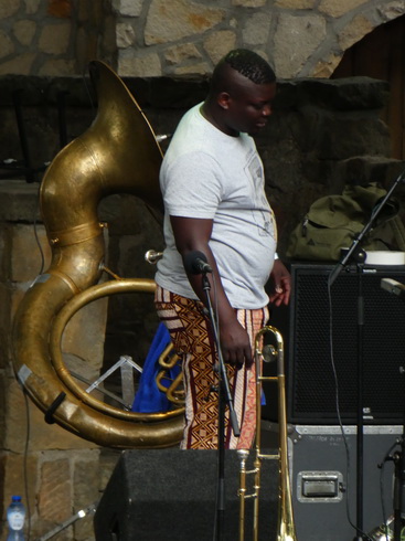 La fanfare Eyo'nlé   Eyo'nlé Brass Band  BeninLa fanfare Eyo'nlé   Eyo'nlé Brass Band  Benin