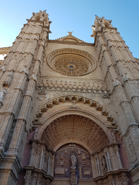   Palma de Mallorca Mallorca Cathedrale gaudi a seu Palma de Mallorca Mallorca La Seu („Bischofssitz“) 