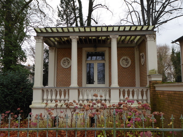 Potsdam  schicke Häuser am Jungfernsee  