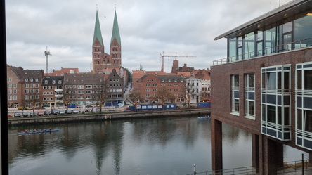 Lübeck Traveufer gegenüber Raddisson