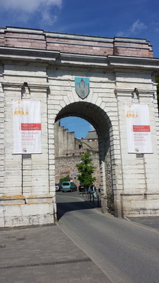 Weilburg an der Lahn  Schiffstunnel Schloss Kettenbrücke Rollschiff  Kanu Eisenbahn