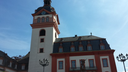 Weilburg an der Lahn  Schiffstunnel Schloss Kettenbrücke Rollschiff  Kanu Eisenbahn