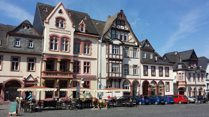 Weilburg an der Lahn  Schiffstunnel Schloss Kettenbrücke Rollschiff  Kanu Eisenbahn