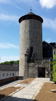 Weilburg an der Lahn  Schiffstunnel Schloss Kettenbrücke Rollschiff  Kanu Eisenbahn