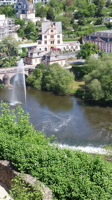 Weilburg an der Lahn  Schiffstunnel Schloss Kettenbrücke Rollschiff  Kanu Eisenbahn