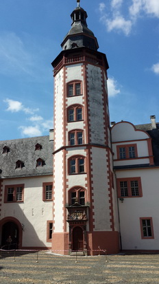 Weilburg an der Lahn  Schiffstunnel Schloss Kettenbrücke Rollschiff  Kanu Eisenbahn