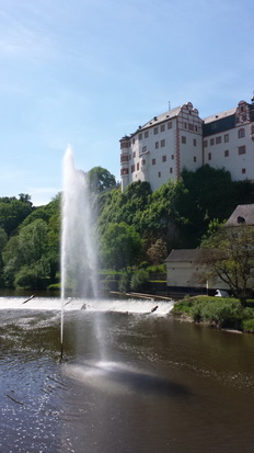 Weilburg an der Lahn Schifftunnel Schloss Kettenbrücke Rollschiff  Kanu Eisenbahn