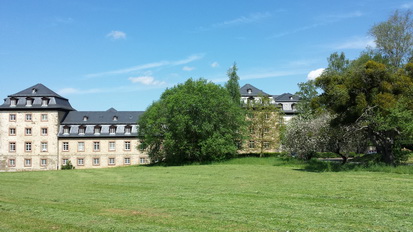 Weilburg an der Lahn Schifftunnel Schloss Kettenbrücke Rollschiff  Kanu  Löwe von Nassau 