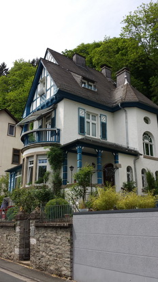 Weilburg an der Lahn Schifftunnel Schloss Kettenbrücke Rollschiff  Kanu Eisenbahn