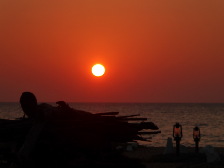 palagamabeach.com  Palagama Beach Kalpitiya sundowner + Cocktail