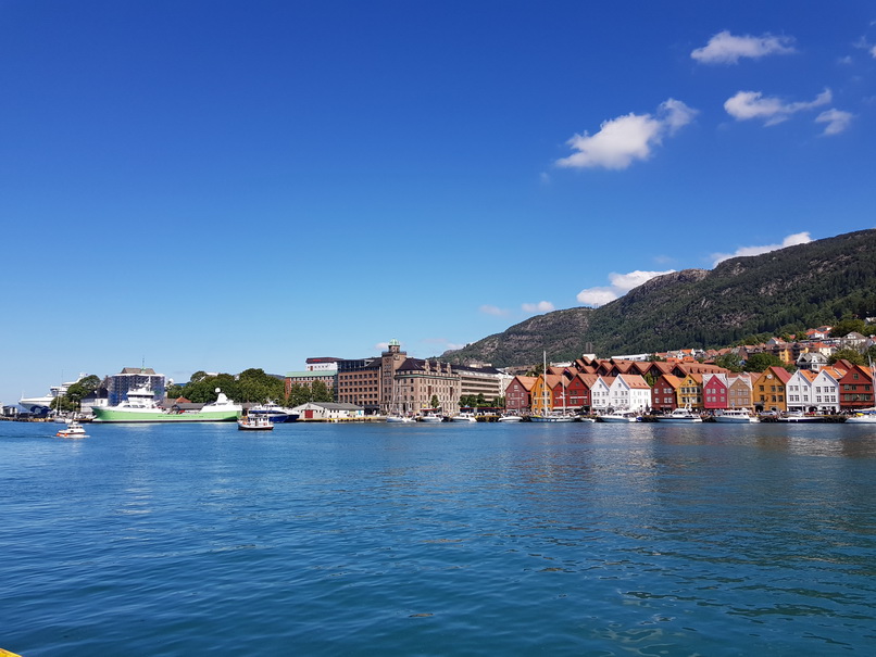 Bergen Fischmarkt StrandkaiBergen Fischmarkt Strandkai