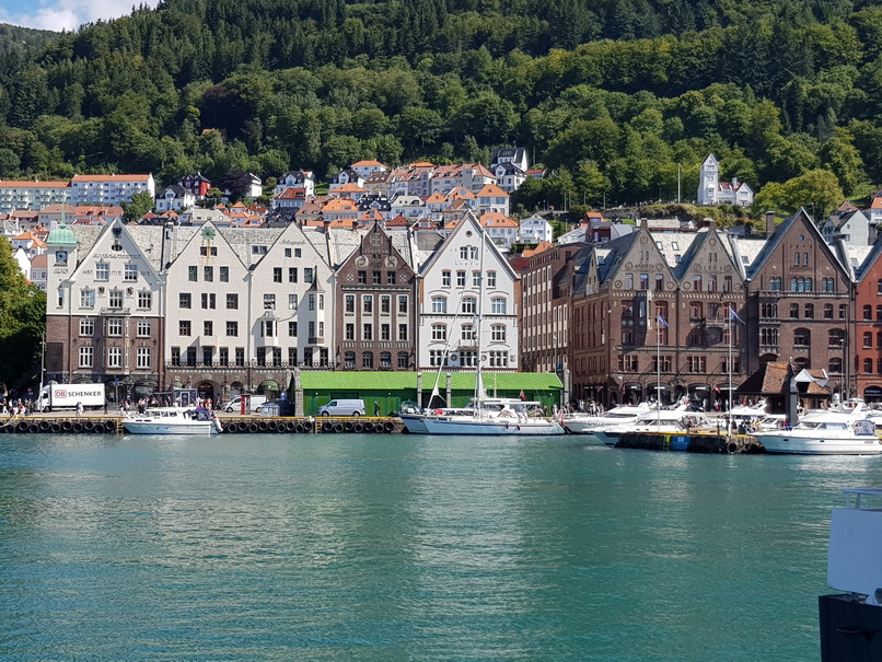 Bergen Fischmarkt StrandkaiBergen Fischmarkt Strandkai