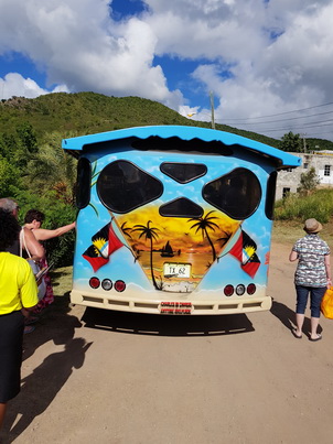 Antigua St.Johns Jeepsafari  Turner's Beach  Ananasfarm Claremont Ananas Black Ananas  accras Codfish Crabmeat Accras