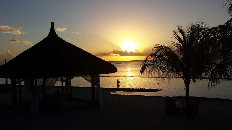 Mauritius Sundowner Le Victoria Beachcomber Hotel Mauritius