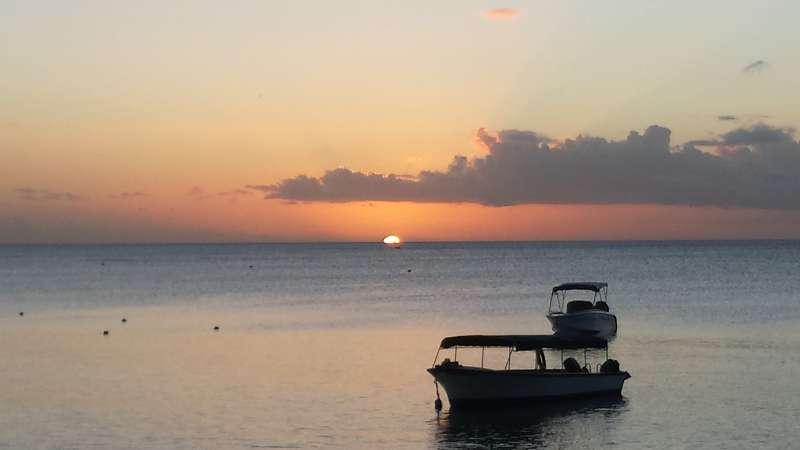 Mauritius Sundowner Le Victoria Beachcomber Hotel Mauritius