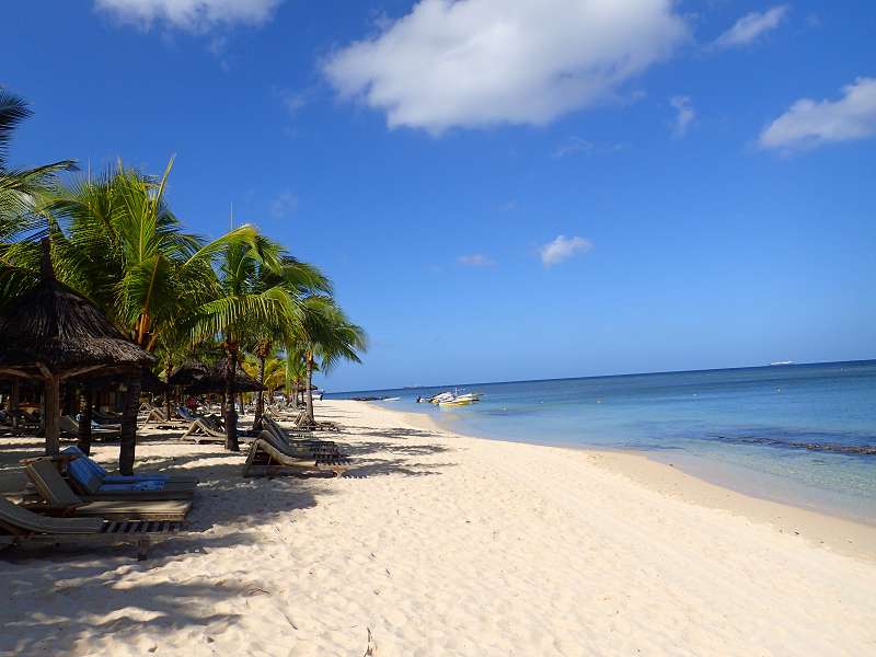 Beach  Le Victoria Beachcomber Hotel Mauritius Strand