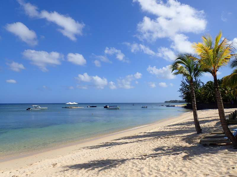 Beach  Le Victoria Beachcomber Hotel Mauritius Strand