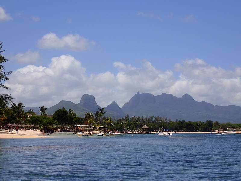 Beach  Le Victoria Beachcomber Hotel Mauritius Strand